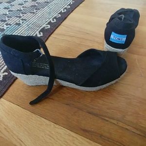 Toms Chambray Wedges